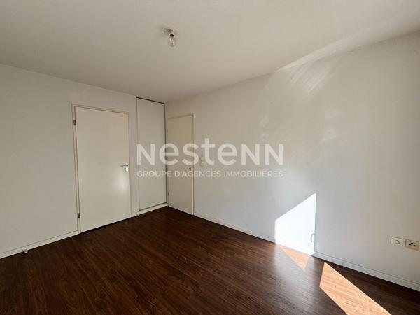 T2 35,67 m² avec terrasse de 11,62 m² / Résidence sécurisée avec piscine et parking en sous-sol