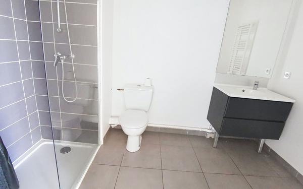 Appartement à vendre    3 pièces • 59 m2 Toulon