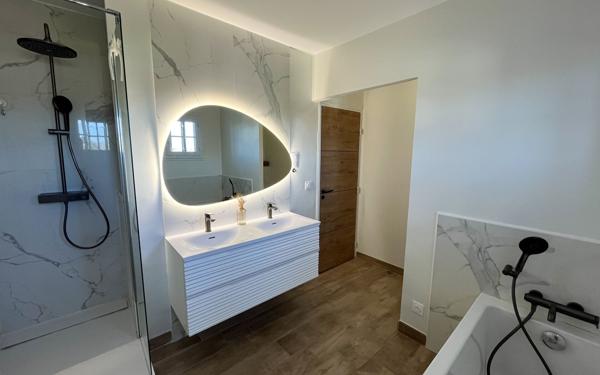 Maison à vendre    5 pièces •  Jonquerettes