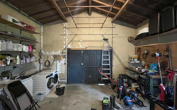 Maison à vendre    5 pièces •  Jonquerettes