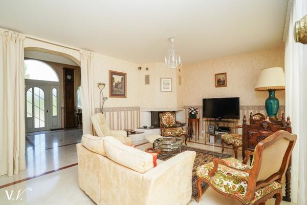 Maison à vendre 655 000 € Amboise 8 p 265 m² DPE C