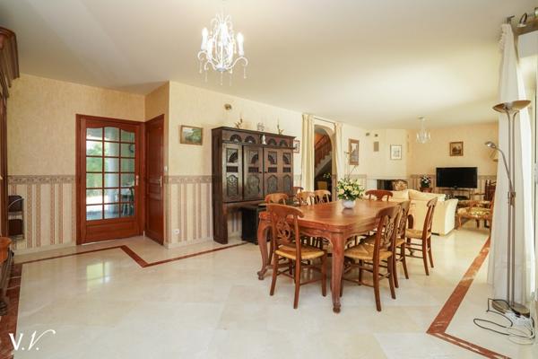 Maison à vendre 655 000 € Amboise 8 p 265 m² DPE C