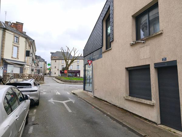 Local commercial de 94m² plein centre ville de Bressuire - Opportunité exceptionnelle
