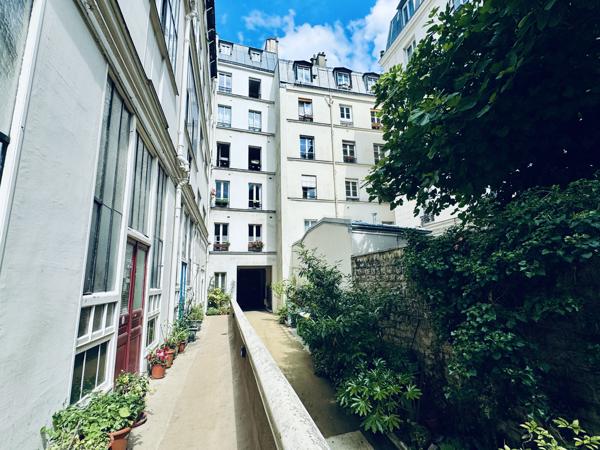 75014 ATELIER D’ARTISTE / LOFT RUE CAMPAGNE PREMIÈRE 62,29 m2