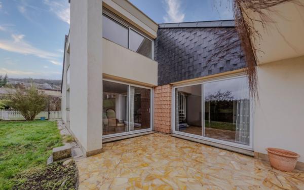 Maison à vendre    6 pièces •  Neuves-Maisons