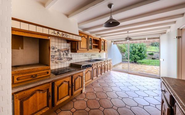 Maison à vendre    6 pièces •  Neuves-Maisons