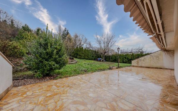 Maison à vendre    6 pièces •  Neuves-Maisons