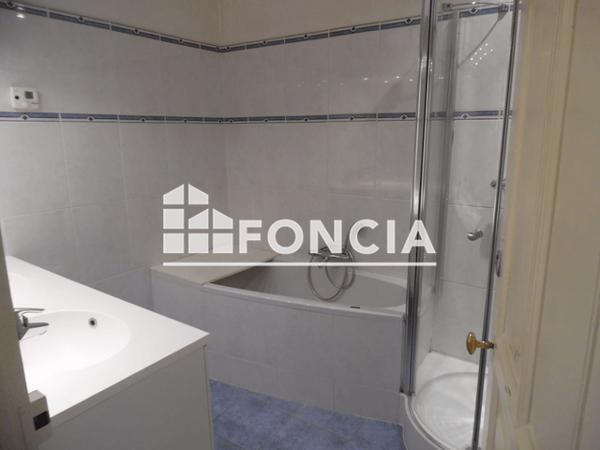 Location Appartement 5 pièces 114.99 m² - 2 PLACE GRANGIER Dijon 21000