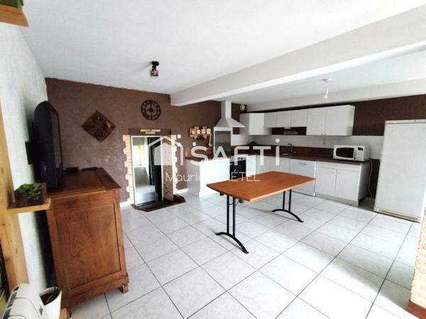 MAISON EN PIERRE DE 170 M²+5CHS+TERRAIN 922 M²+GARAGE