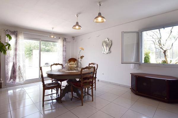Élégante Bastide avec double habitation au calme, piscine et jardin paysager