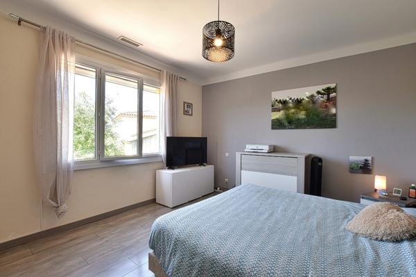 Élégante Bastide avec double habitation au calme, piscine et jardin paysager