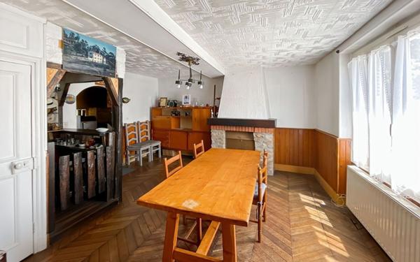 Maison à vendre    7 pièces • 182,23 m2 Auvers-sur-Oise