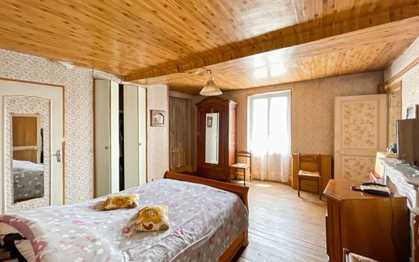 Maison à vendre    7 pièces • 182,23 m2 Auvers-sur-Oise