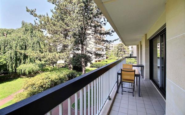 Appartement à vendre    6 pièces • 131,03 m2 Rueil-Malmaison