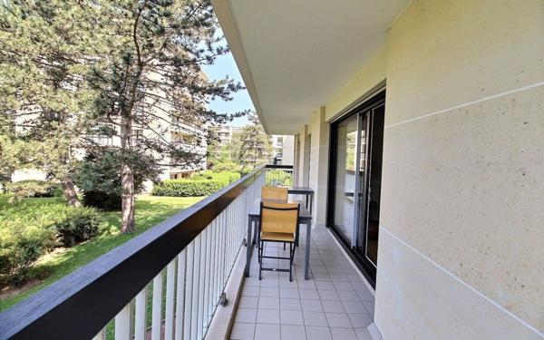 Appartement à vendre    6 pièces • 131,03 m2 Rueil-Malmaison