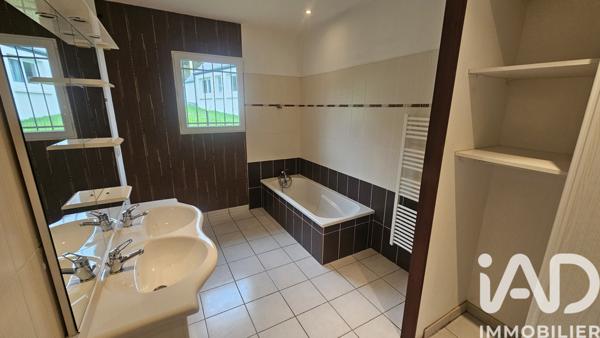 Maison à vendre 5 pièces 90 m² Belle-Isle-en-Terre