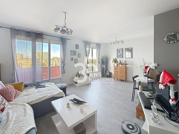 Secteur Montaigne - Dernier étage traversant - Vue sur Angers - 2 chambres