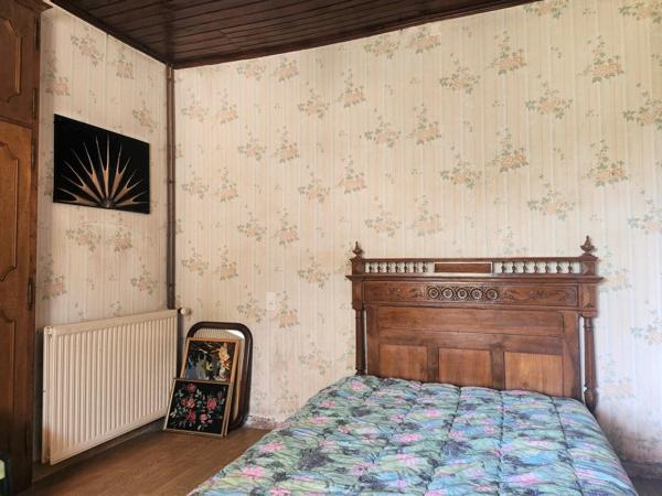 Maison de plain pied à rénover en partie - 3 pièces - avec jardin et dépendances - à MONTAIGU DE QUERCY (82)