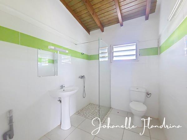 Néron, Le Moule - Studio de 25 m², haut de villa indépendant