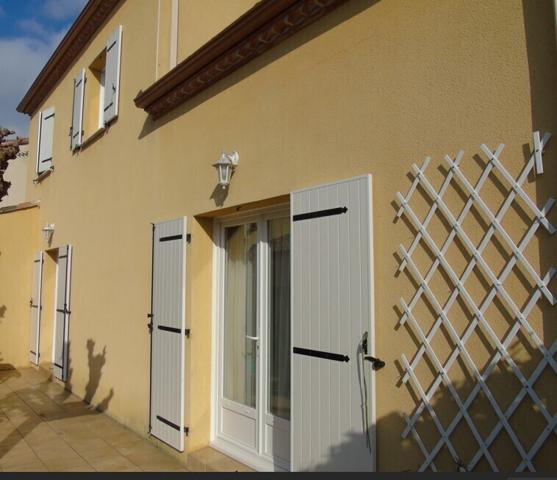 VILLA 125 M² HAB + GARAGE 27 M² SUR 400 M² DE TERRAIN 540 000 €