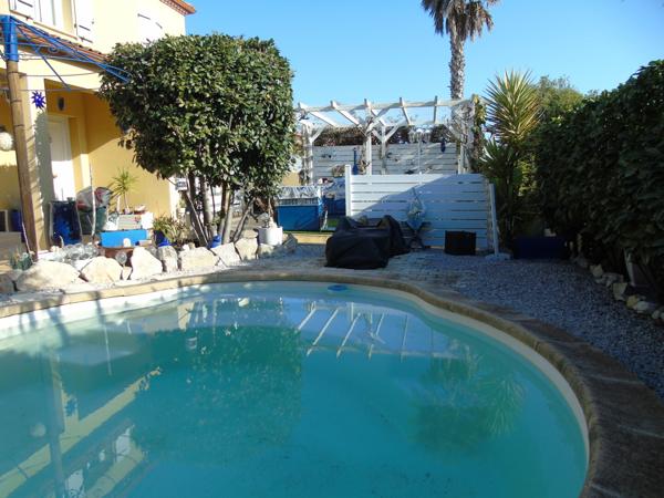 VILLA 125 M² HAB + GARAGE 27 M² SUR 400 M² DE TERRAIN 540 000 €