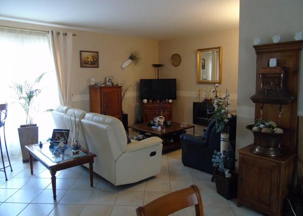 VILLA 125 M² HAB + GARAGE 27 M² SUR 400 M² DE TERRAIN 540 000 €