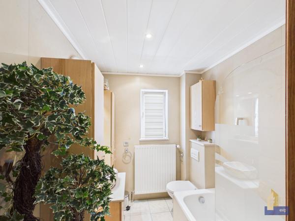 Une maison familiale avec dépendance bien-être