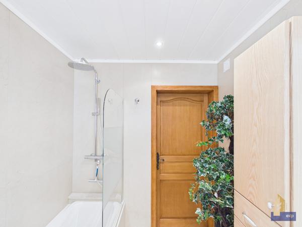 Une maison familiale avec dépendance bien-être