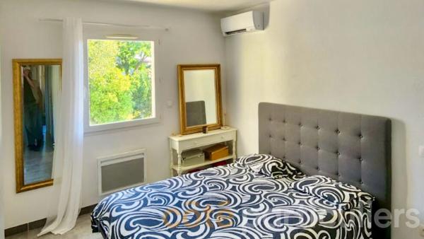 Vente
                Appartement72 m² - 4 Pièces -
                    Nîmes (30000)