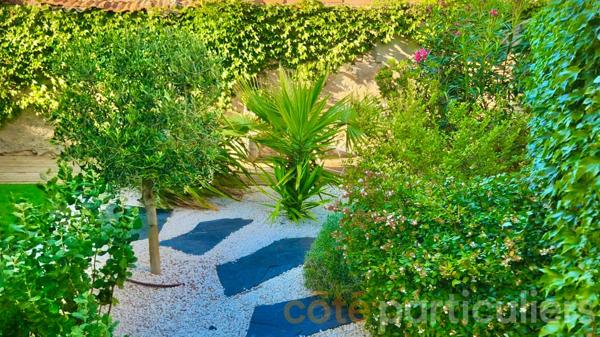 Vente
                Appartement72 m² - 4 Pièces -
                    Nîmes (30000)