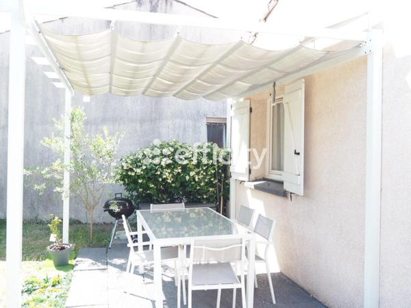 Maison
         4 pièces
        - 90 m² Exclusivité 280 000 € *