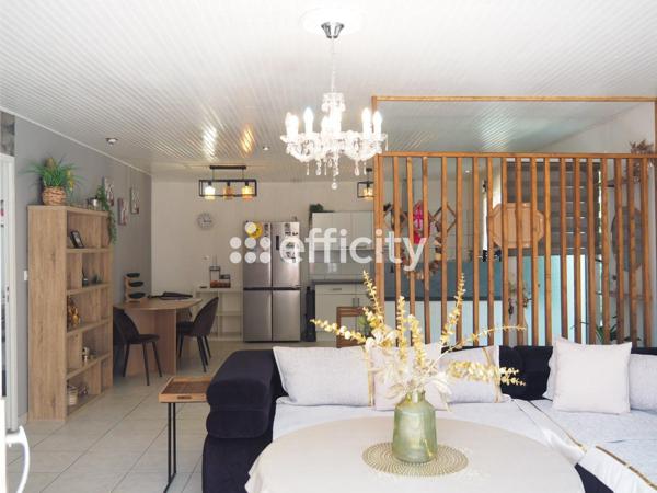 Maison
         4 pièces
        - 90 m² Exclusivité 280 000 € *