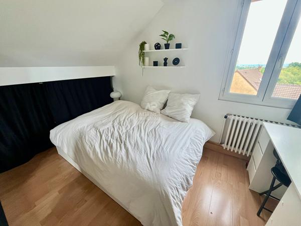 Maison Courdimanche 6 pièce(s) 109 m2 369 500 € **  - Référence  2347