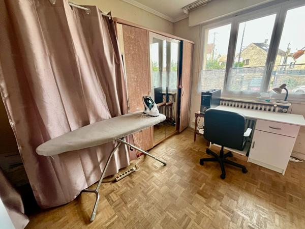 Maison Courdimanche 6 pièce(s) 109 m2 369 500 € **  - Référence  2347