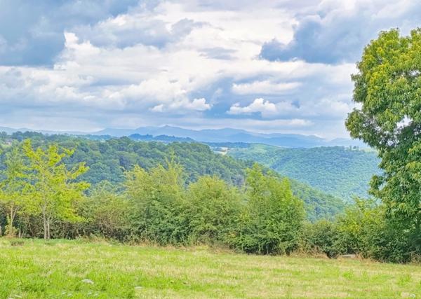 Propriété de deux batisses