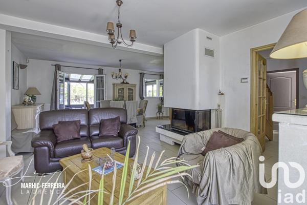 Maison 7 pièces de 160 m² à Estrées-Saint-Denis (60190)