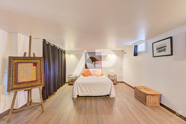 Maison Rueil Malmaison 5 pièce(s) 140 m2 840 000 € **  - Référence  19481