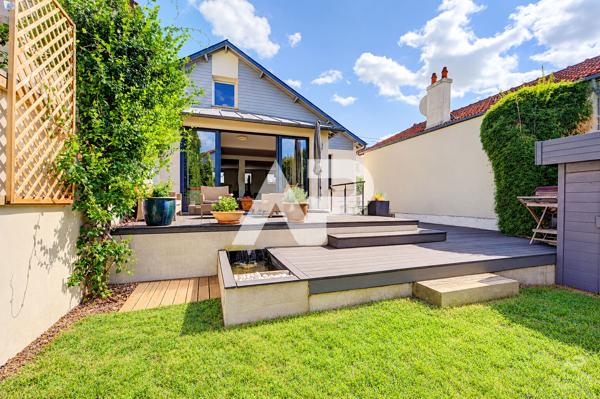 Maison Rueil Malmaison 5 pièce(s) 140 m2 840 000 € **  - Référence  19481