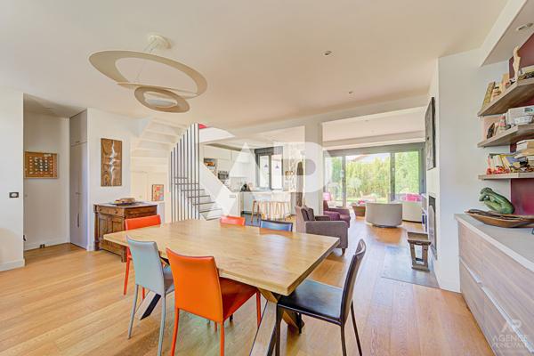 Maison Rueil Malmaison 5 pièce(s) 140 m2 840 000 € **  - Référence  19481