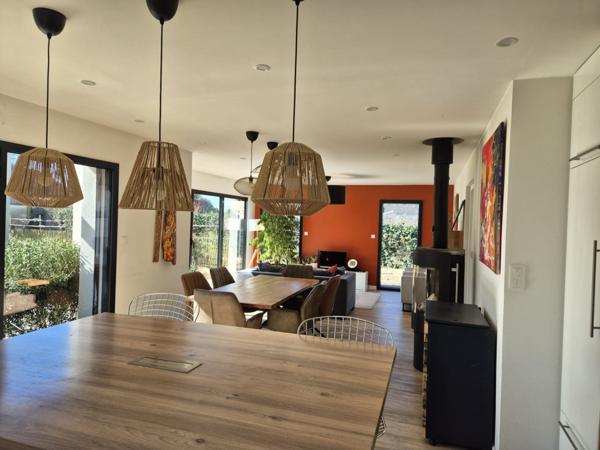 Grande Maison d'architecte / Commodités à pied