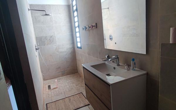 Maison à vendre    6 pièces •  Saint-Pierre