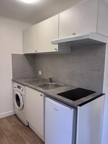 Location Appartement 1 pièces 15 m2 à Contes