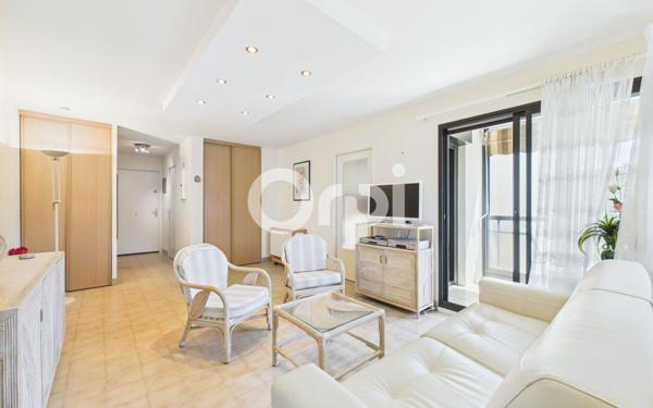 Appartement à vendre    1 pièce • 34,01 m2 Mandelieu-la-Napoule