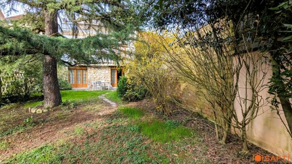 Maison en meulière 7 pièces , 5 chambres