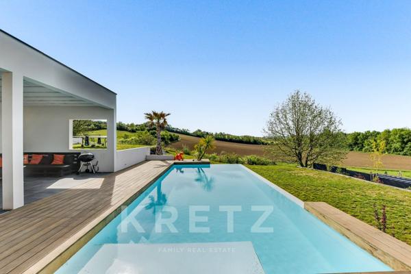 Villa contemporaine avec piscine à débordement et vue, aux portes de Balma / Toulouse
