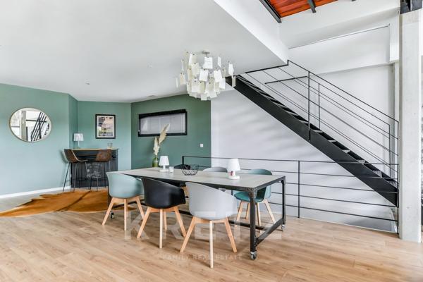 Villa contemporaine avec piscine à débordement et vue, aux portes de Balma / Toulouse