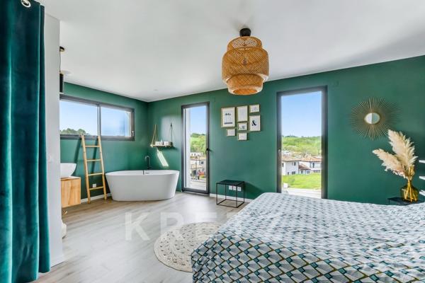 Villa contemporaine avec piscine à débordement et vue, aux portes de Balma / Toulouse