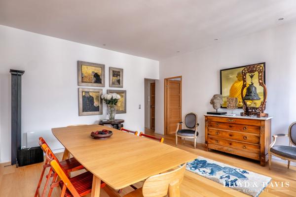 PARIS 75002- Un appartement clé en main, où il ne reste qu’à poser ses valises.