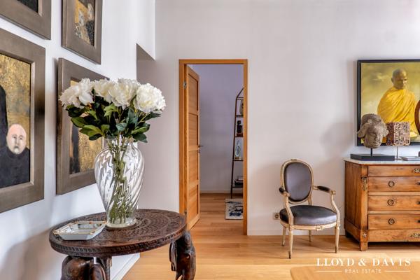 PARIS 75002- Un appartement clé en main, où il ne reste qu’à poser ses valises.