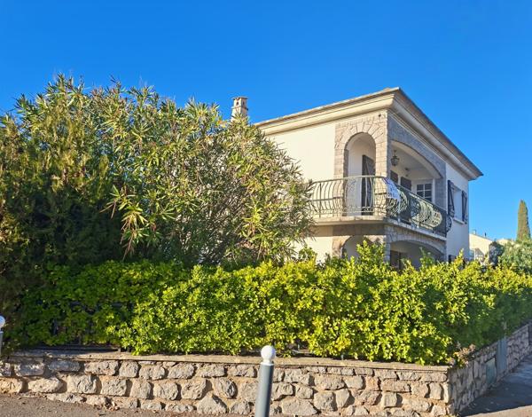 Béziers (34500) Quartier résidentiel de Béziers , très belle maison T6 au fort potentiel